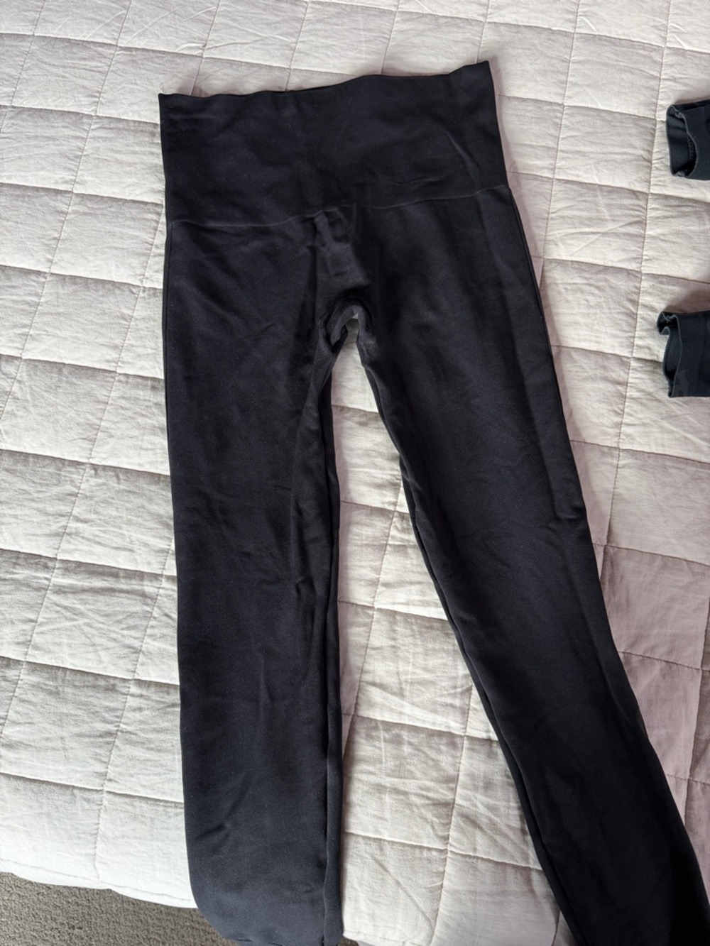 Lot of 3 pairs Spanx leggings XL - Picture 6 of 7